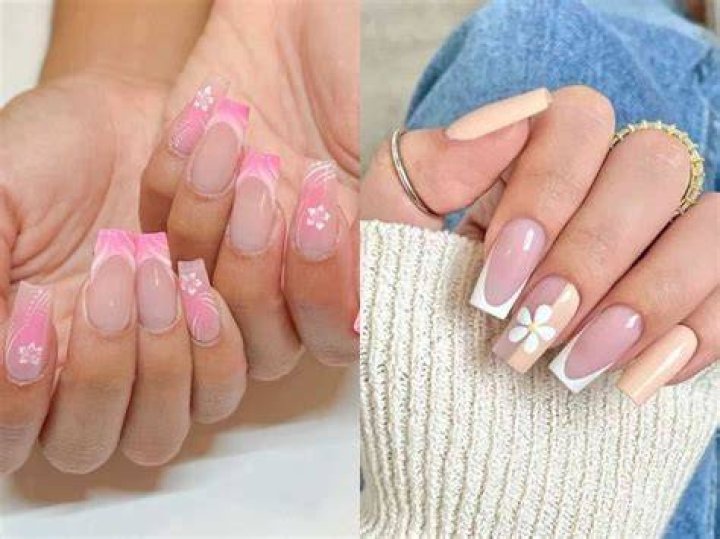 Elevate Your Style with French Tip Nails Medium Square